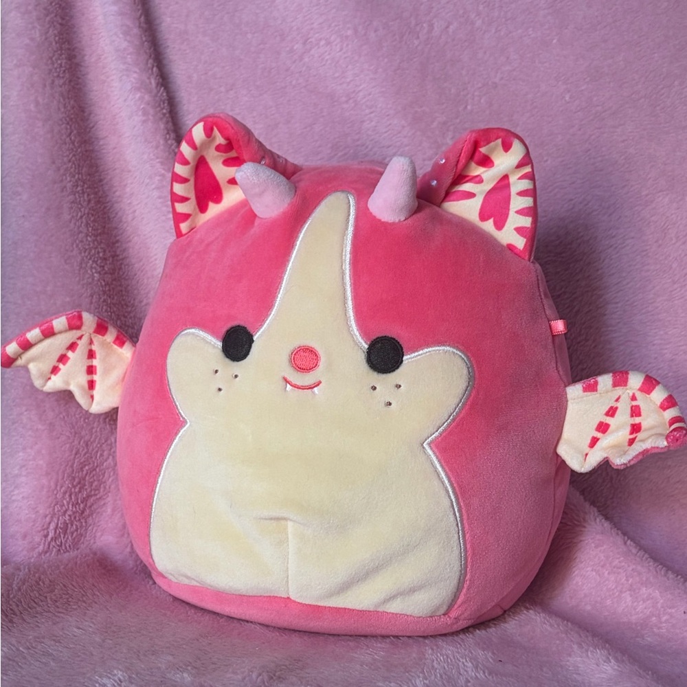 Strawberry bat adopt me squishmallow